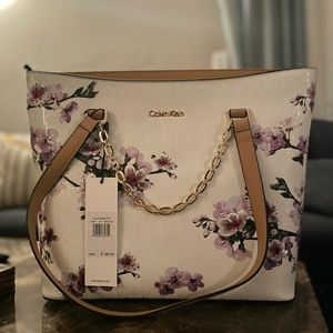 Brand new Calvin Klein purse
